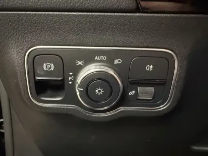 Photo 22 Mercedes GLA 200 Progressive Line Apple CarPlay Full Led Toit