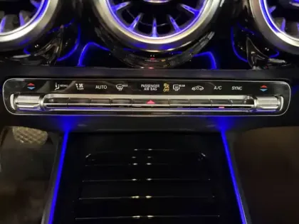 Photo 17 Mercedes GLA 200 Progressive Line Apple CarPlay Full Led Toit