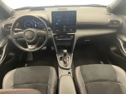 Photo 13 Toyota Yaris Hybride 1.5 HYBRID 130H GR SPORT