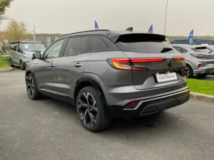 Photo 12 Renault Austral 1.2 E-Tech full hybrid 200ch Iconic esprit Alpine- 24