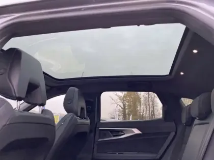 Photo 14 Renault Austral 1.2 E-Tech full hybrid 200ch Iconic esprit Alpine- 24