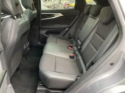 Photo 8 Renault Austral 1.2 E-Tech full hybrid 200ch Iconic esprit Alpine- 24