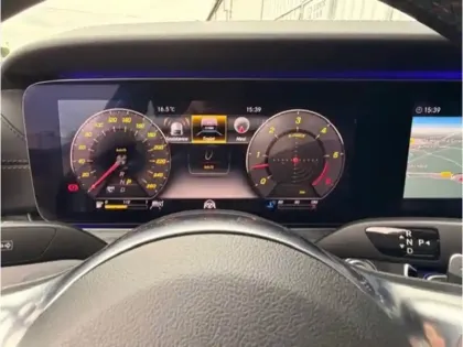 Photo 19 Mercedes Classe CLS 400 d 4MATIC Coupé AMG Line+