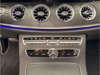 Photo 22 Mercedes Classe CLS 400 d 4MATIC Coupé AMG Line+