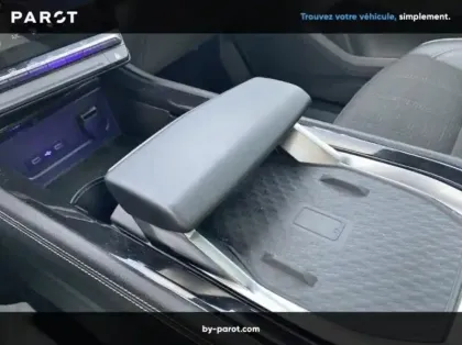 Photo 19 Renault Austral 1.2 E-Tech full hybrid 200ch Iconic- 24