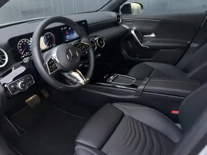 Photo 8 Mercedes Classe A 180 d Progressive Line