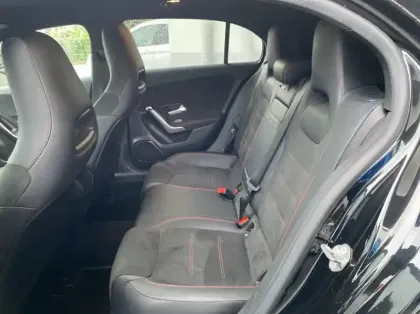 Photo 8 Mercedes Classe A 180d 116ch AMG Line 8G-DCT