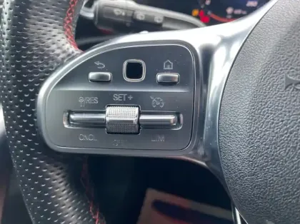 Photo 15 Mercedes Classe A 180d 116ch AMG Line 8G-DCT