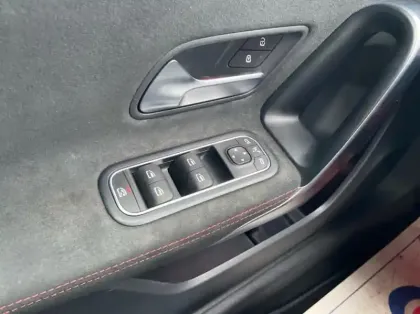 Photo 5 Mercedes Classe A 180d 116ch AMG Line 8G-DCT