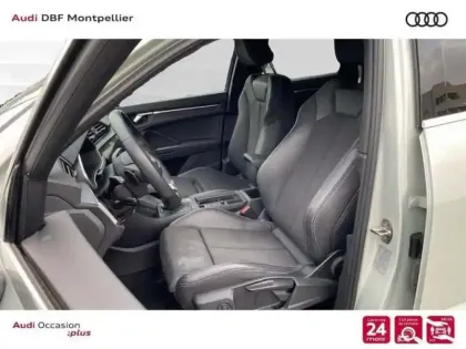 Photo 9 Audi Q3 35 TFSI 150 ch S tronic 7 S line