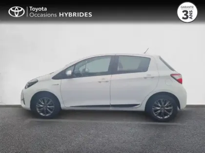 Photo 2 Toyota Yaris  100h Dynamic 5p RC19