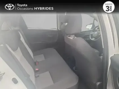 Photo 6 Toyota Yaris  100h Dynamic 5p RC19