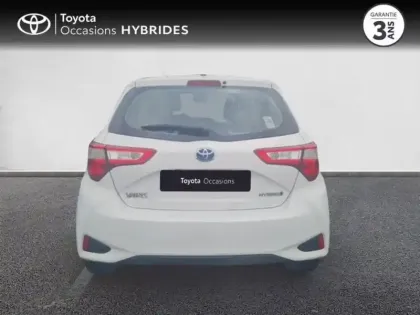 Photo 3 Toyota Yaris  100h Dynamic 5p RC19