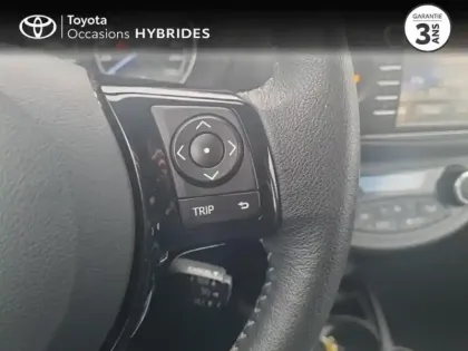 Photo 13 Toyota Yaris  100h Dynamic 5p RC19