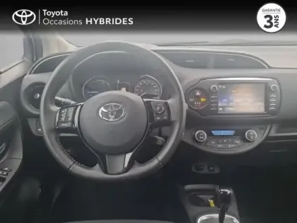 Photo 8 Toyota Yaris  100h Dynamic 5p RC19