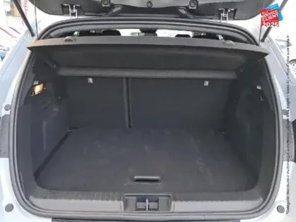 Photo 13 Renault Captur  1.8 E-Tech full hybrid 160ch Techno - 25 Camera GPS