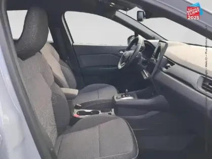 Photo 4 Renault Captur  1.8 E-Tech full hybrid 160ch Techno - 25 Camera GPS