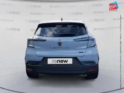 Photo 6 Renault Captur  1.8 E-Tech full hybrid 160ch Techno - 25 Camera GPS