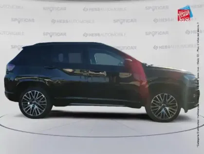 Photo 33 Jeep Compass Gén. II Ph2 NG Summit 5