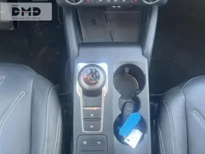 Photo 10 Ford Kuga  2.5 Duratec 190ch FHEV E85 Vignale BVA