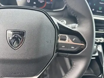 Photo 13 Peugeot 208  1.2 PureTech 100ch S&S Allure