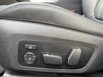 Photo 9 BMW Serie 3 Série 3 Touring 320dA xDrive 190ch M Sport