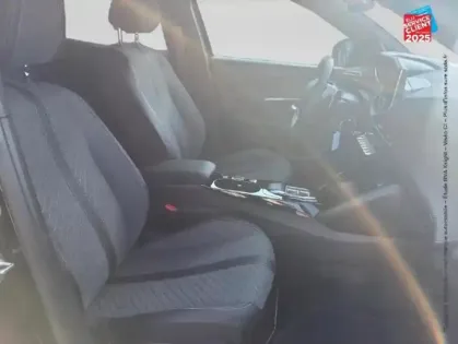 Photo 4 Peugeot 2008  1.2 130ch S&S Allure EAT8