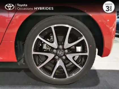 Photo 7 Toyota Yaris  116h Première 5p