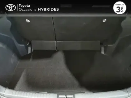 Photo 6 Toyota Yaris  116h Première 5p