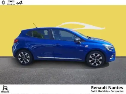 Photo 5 Renault Clio  1.6 E-Tech hybride 140ch Limited -21N