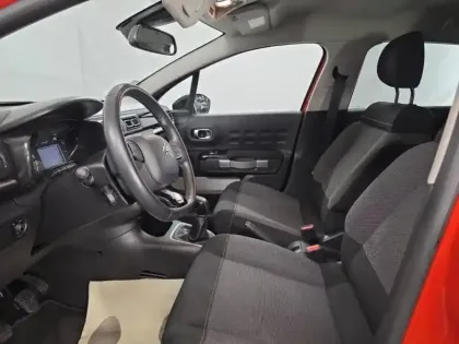 Photo 6 Citroën C3  1.2 PureTech 83ch S&S Shine