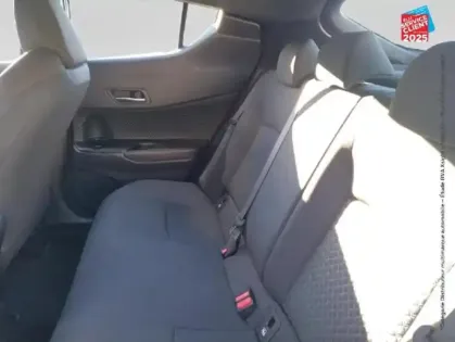 Photo 10 Toyota C-HR  122h Dynamic 2WD E-CVT Camera