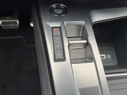 Photo 6 Peugeot 308  1.2 PureTech 130ch S&S GT EAT8