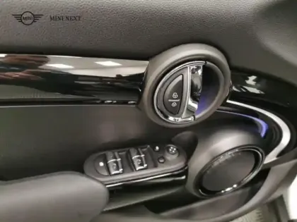 Photo 11 Mini Mini  5 Portes Cooper 136ch Edition Premium Plus BVA7