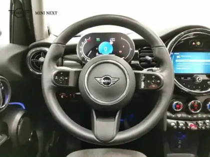 Photo 8 Mini Mini  5 Portes Cooper 136ch Edition Premium Plus BVA7