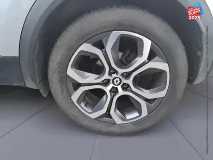 Photo 24 Renault Captur  1.6 E-Tech hybride 145ch Intens -21