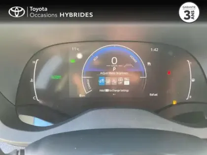 Photo 13 Toyota Yaris  116h Design 5p MY25