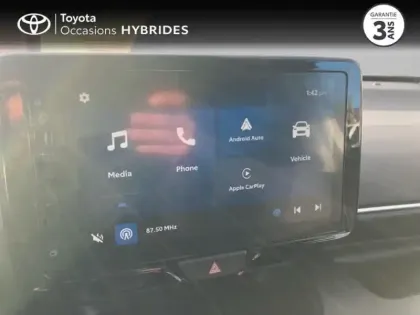 Photo 14 Toyota Yaris  116h Design 5p MY25