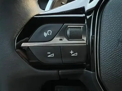 Photo 9 Peugeot 2008  1.2 PureTech 130ch S&S Style EAT8