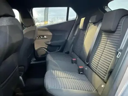 Photo 8 Peugeot 2008  1.2 PureTech 130ch S&S Style EAT8