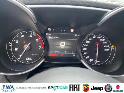 Photo 14 Alfa Romeo Giulia  2.0 TB 200ch Sprint AT8 MY22