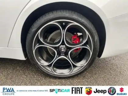 Photo 10 Alfa Romeo Giulia  2.0 TB 200ch Sprint AT8 MY22