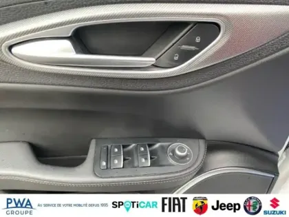 Photo 12 Alfa Romeo Giulia  2.0 TB 200ch Sprint AT8 MY22