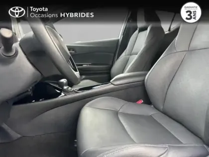 Photo 10 Toyota C-HR  122h Graphic 2WD E-CVT RC18