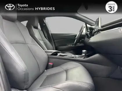 Photo 5 Toyota C-HR  122h Graphic 2WD E-CVT RC18