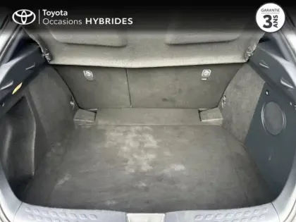 Photo 9 Toyota C-HR  122h Graphic 2WD E-CVT RC18