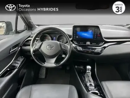 Photo 7 Toyota C-HR  122h Graphic 2WD E-CVT RC18