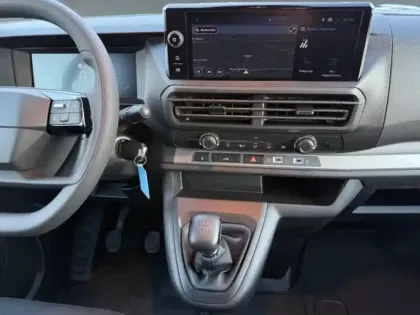 Photo 10 Peugeot Expert  Fg M 2.0 BlueHDi 145ch