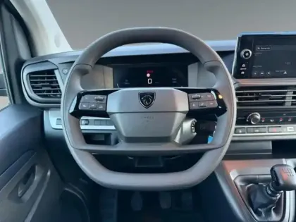 Photo 11 Peugeot Expert  Fg M 2.0 BlueHDi 145ch