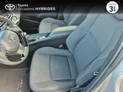 Photo 10 Toyota C-HR  122h Dynamic Business 2WD E-CVT + Programme Beyond Zero Academy MY22